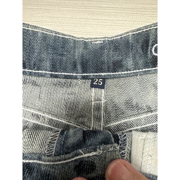 Carmar Women’s Frosted Blue Wash Distressed Fringed Hem Cut Off Jean Shorts 25 - Picture 5 of 6